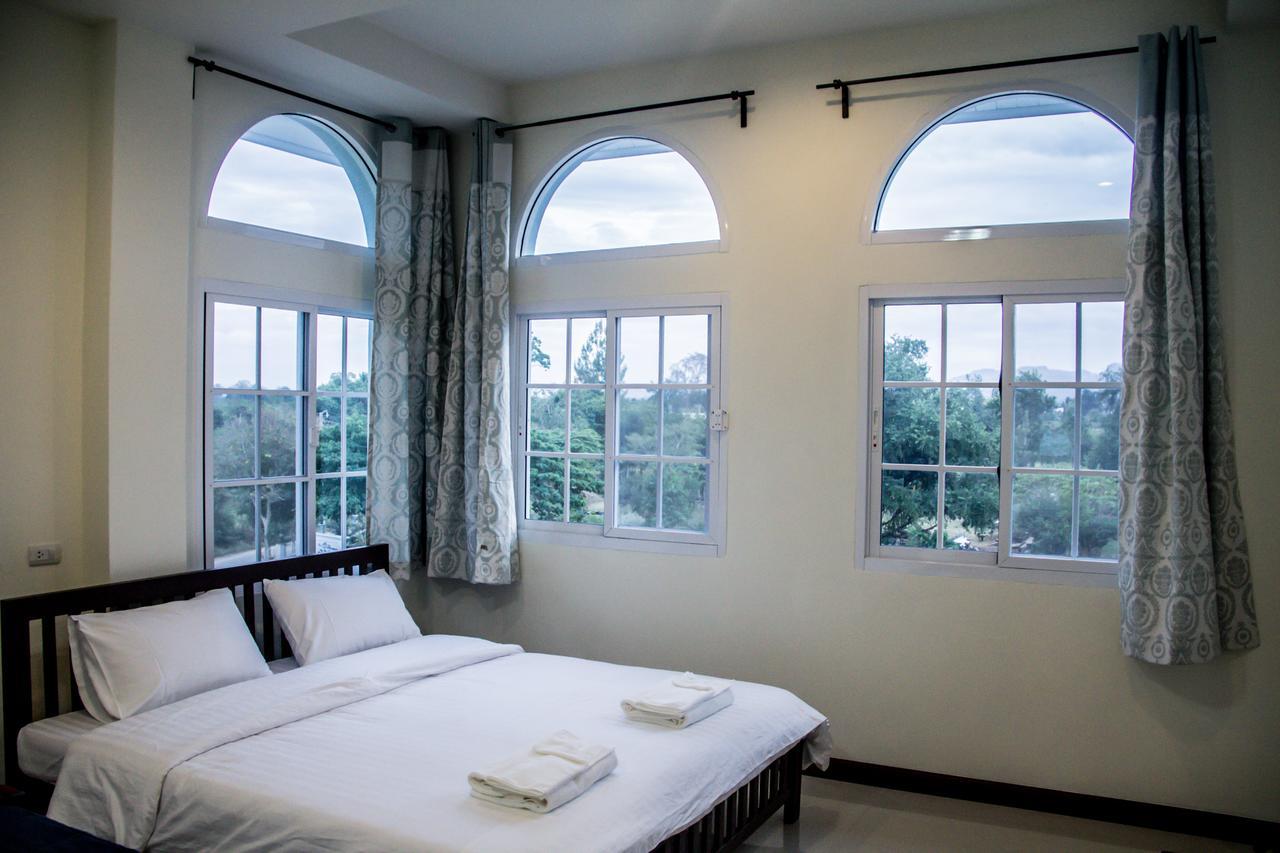 Plern Pitch Residence Pakchong Bagian luar foto
